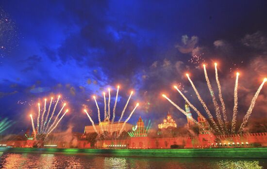 Fireworks on Victory Day in Moscow