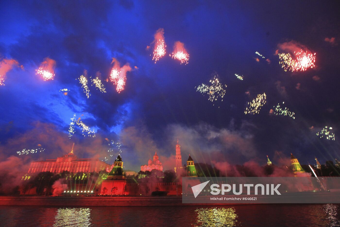 Fireworks on Victory Day in Moscow
