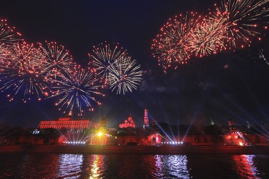 Fireworks on Victory Day in Moscow