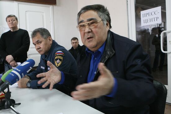 Seregei Shoigu and Aman Tuleev