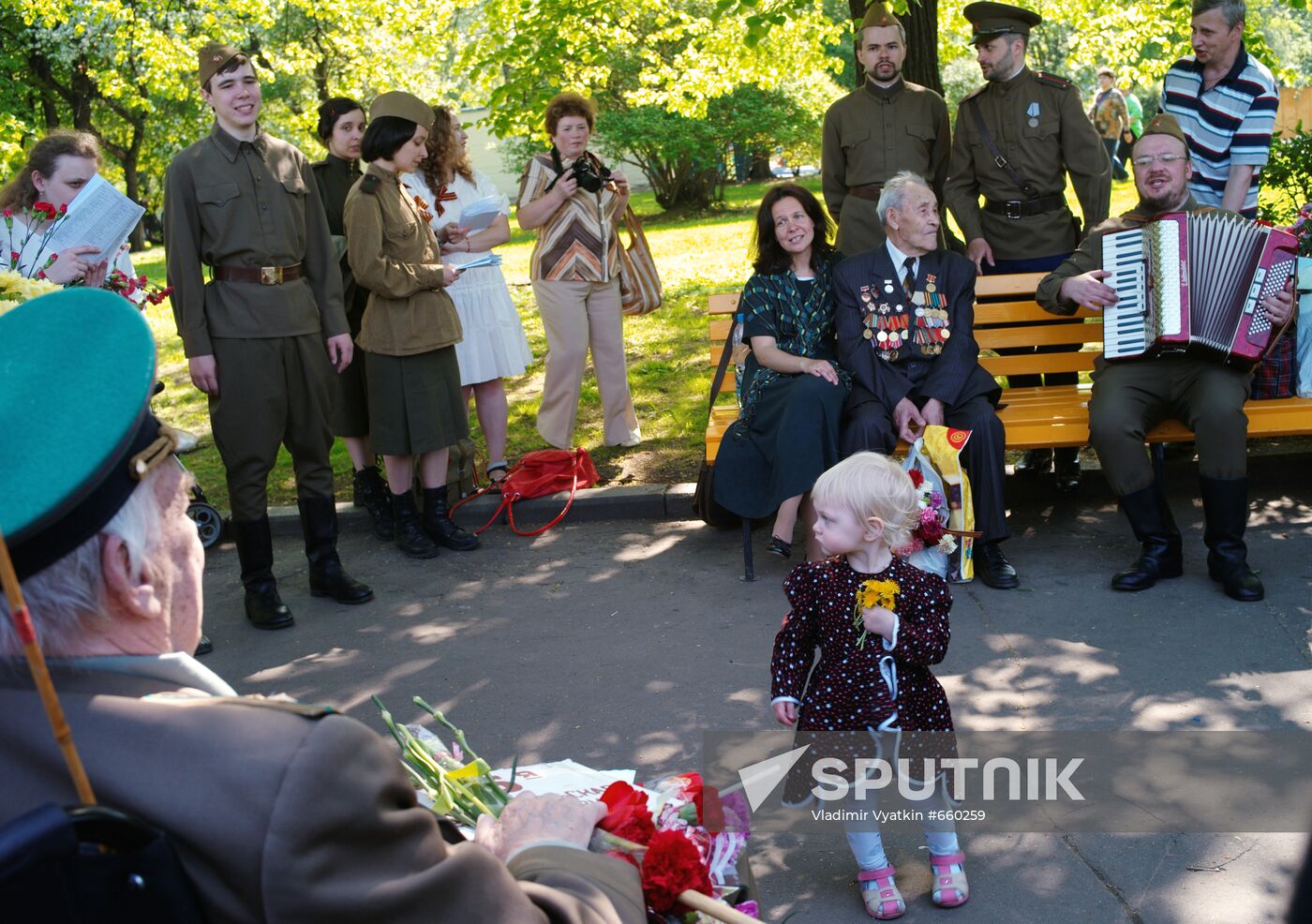 Great Patriotic War veterans and Muscovites on Victory Day