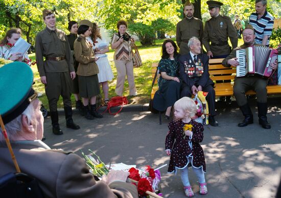 Great Patriotic War veterans and Muscovites on Victory Day