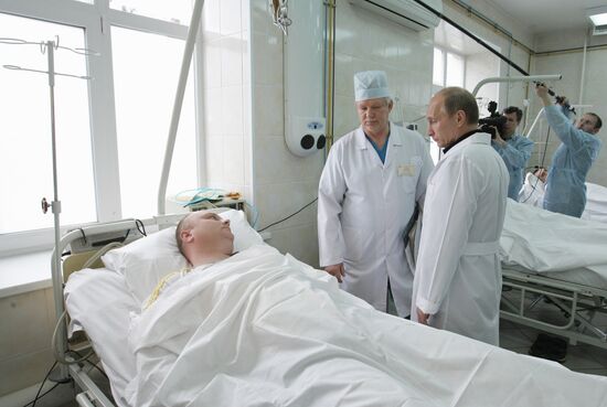Vladimir Putin visits Kemerovo region