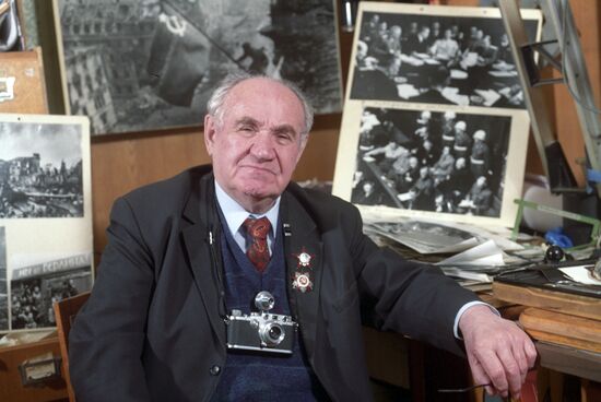 Military photo correspondent Yevgeny Khaldei