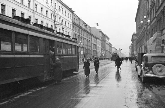 Nevsky Prospekt in besieged Leningrad