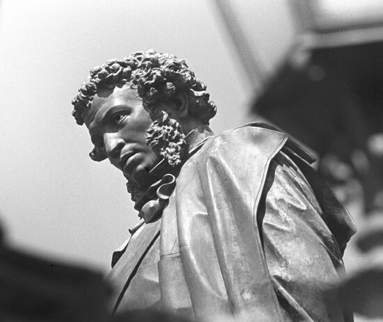 Monument to Pushkin