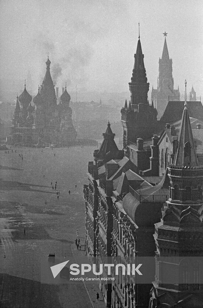 Red Square on first days of Great Patriotic War