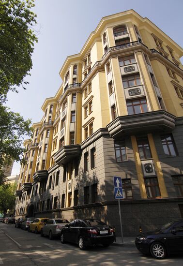 Building at 10 Kolymazhny pereulok
