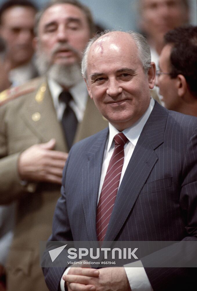 Mikhail Gorbachev, CPSU General Secretary, visits Cuba