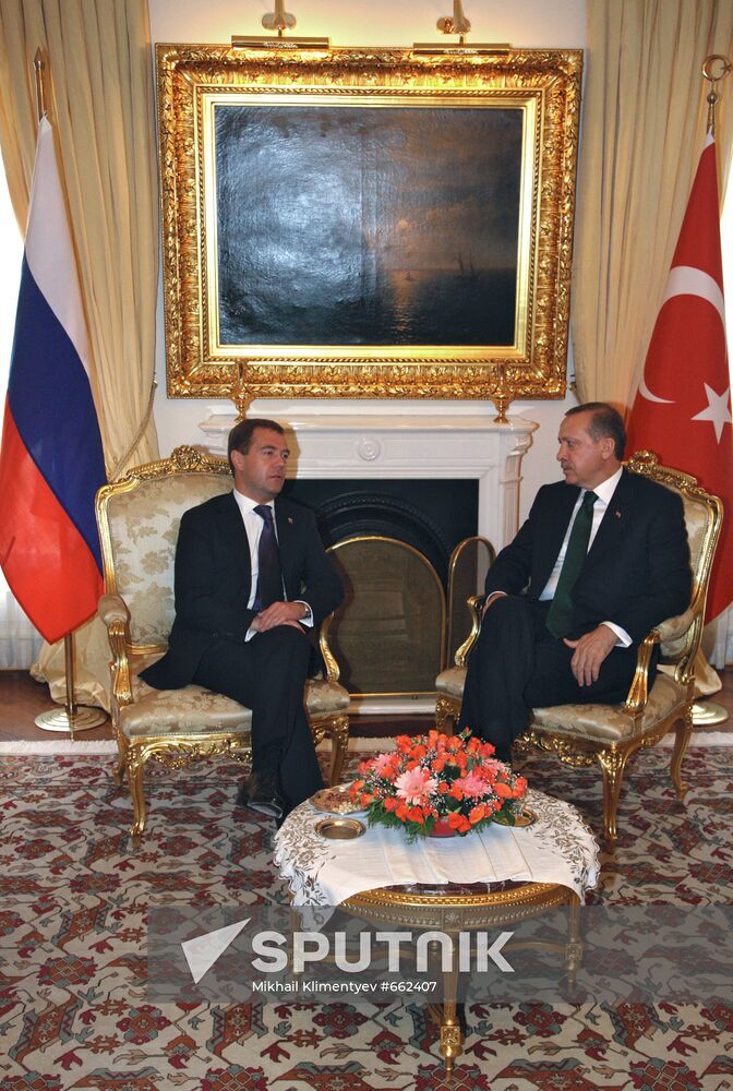 Dmitry Medvedev's official visit to Turkey: Day 2