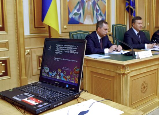 Viktor Yanukovych holds meeting of Euro 2012 committee