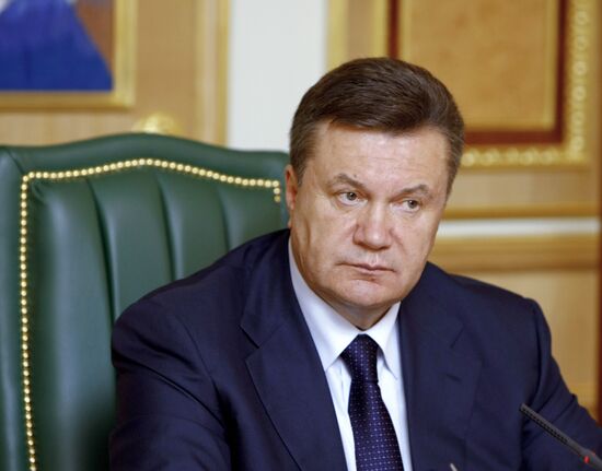 Viktor Yanukovych holds meeting of Euro 2012 committee