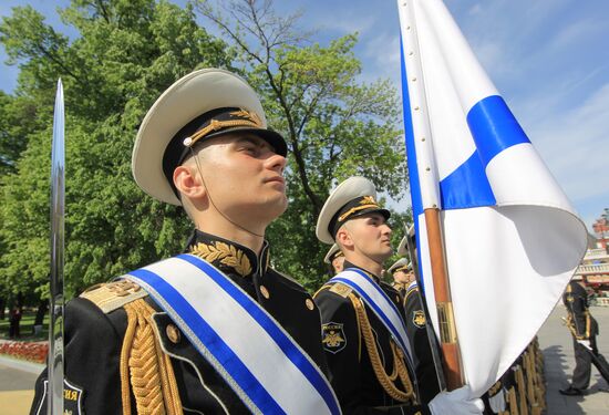 Retirement ceremony of Guard of Honor servicemen