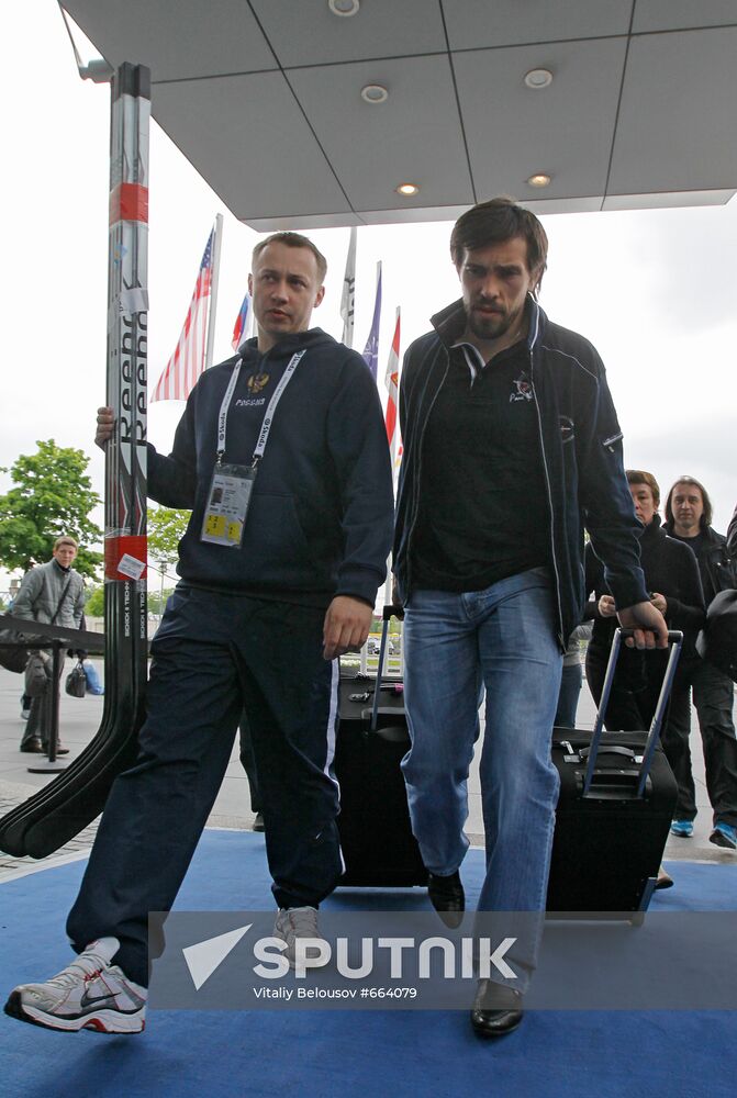 Forward Pavel Datsyuk arrives in Cologne