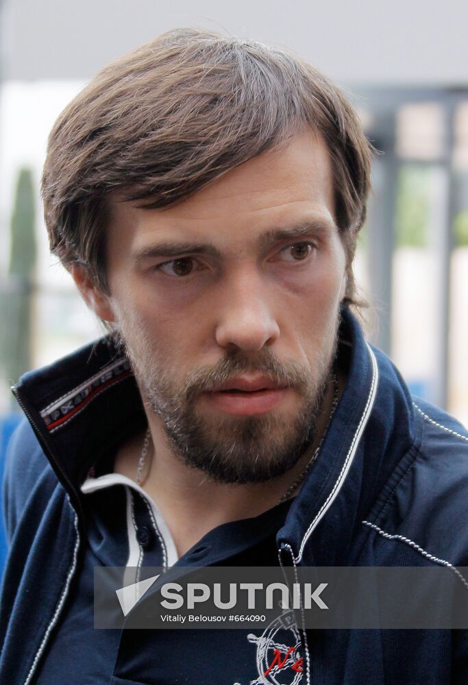 Forward Pavel Datsyuk arrives in Cologne