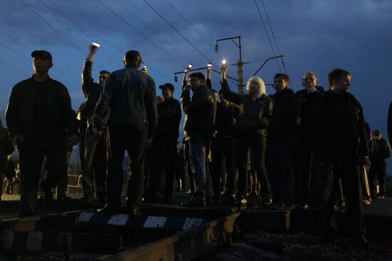 Mezhdurechensk residents block railroad