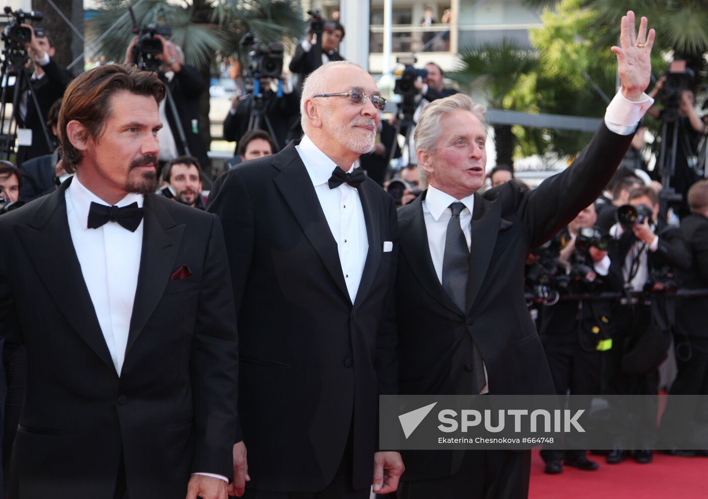 Josh Brolin, Frank Langella, Michael Douglas