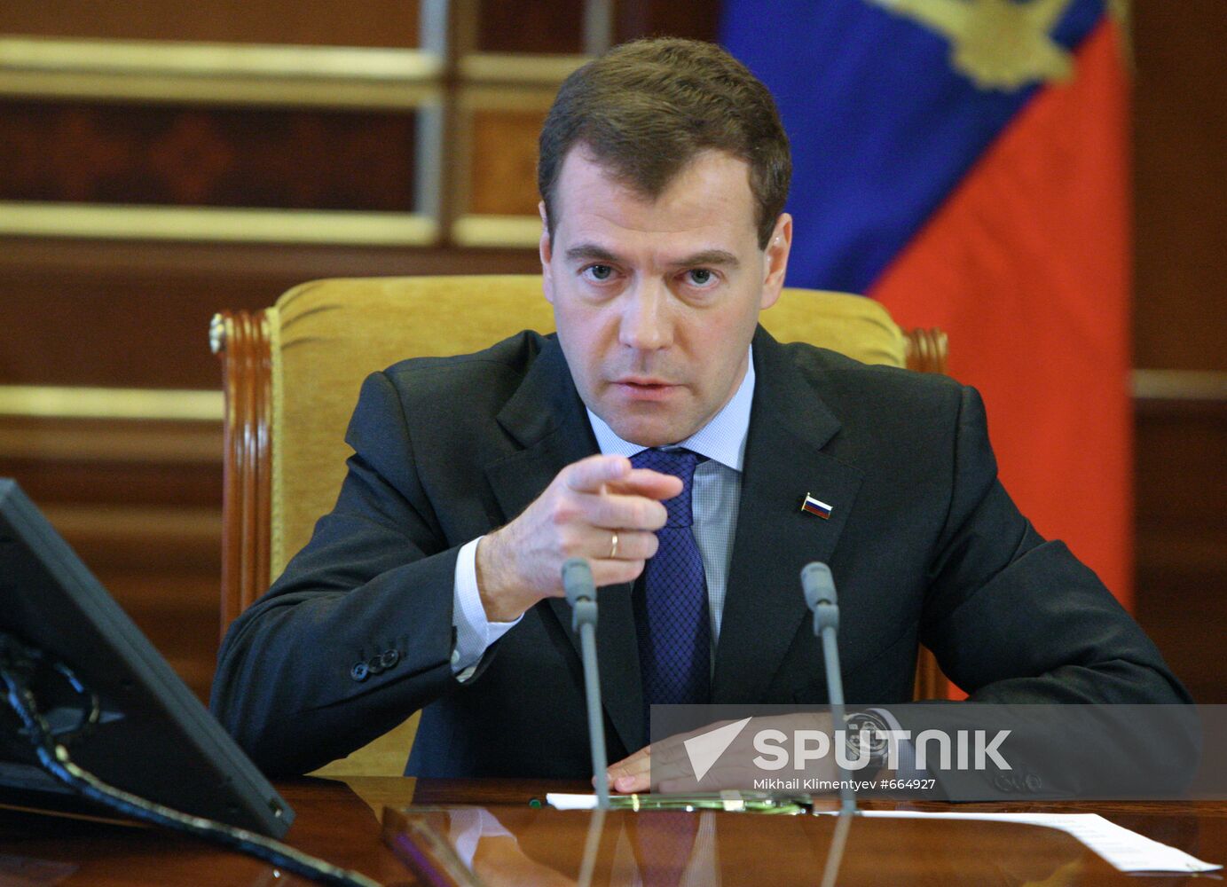 Dmitry Medvedev meets with presidential envoys