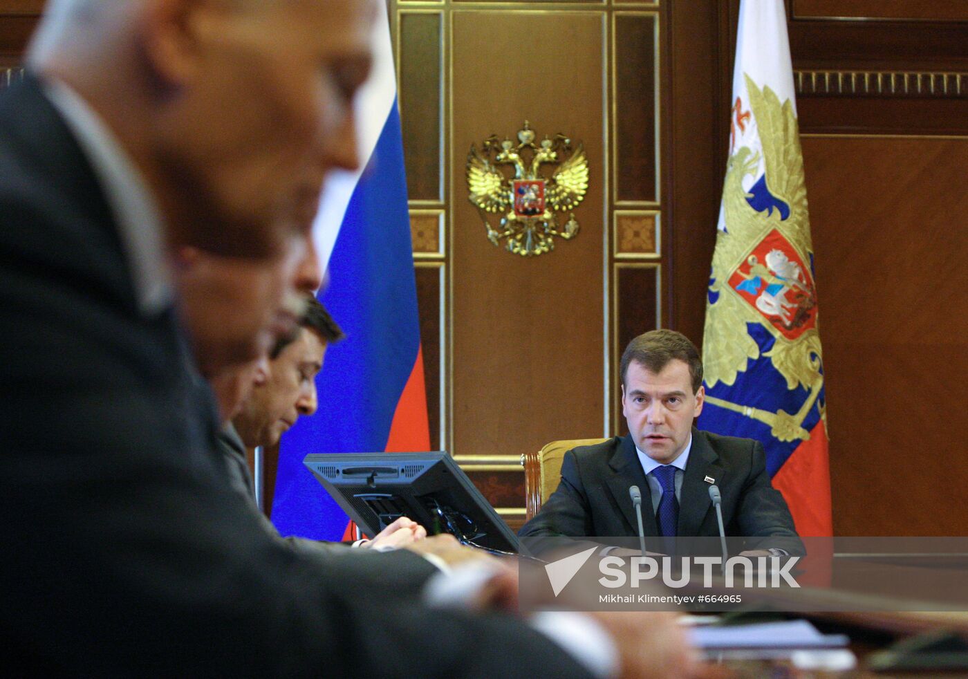 Dmitry Medvedev meets with presidential envoys