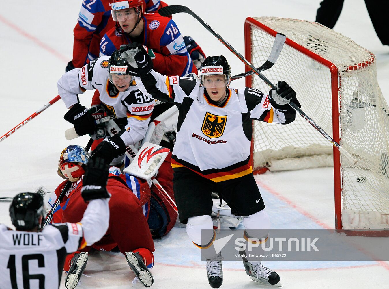 2010 Ice Hockey World Championship: Russia vs. Germany