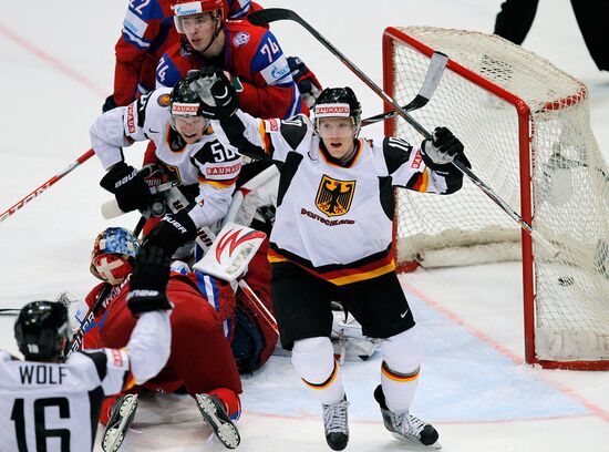 2010 Ice Hockey World Championship: Russia vs. Germany