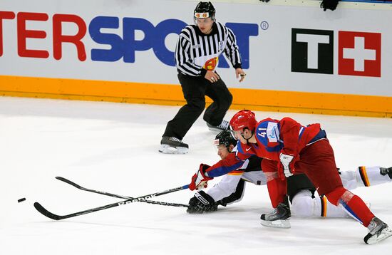 2010 Ice Hockey World Championship: Russia vs. Germany