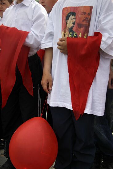 Young Pioneer induction ceremony held at Moscow's Red Square