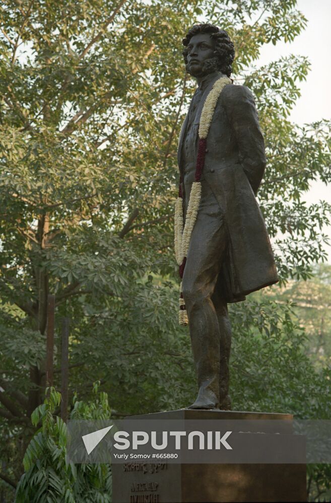 Pushkin Monument in Delhi