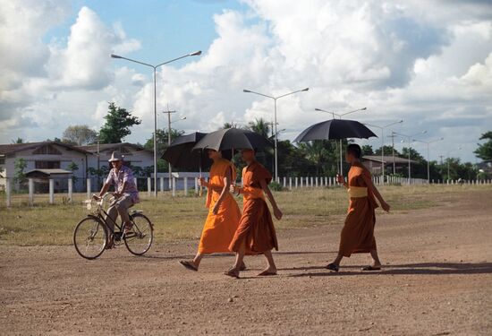 Buddhist bonze monks