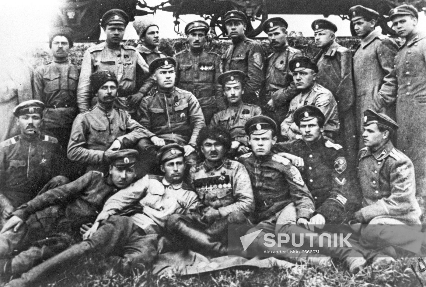 HQ platoon of Kornilov Shock Regiment