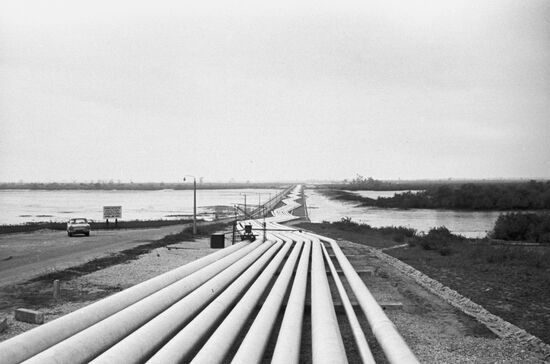 Oil pipelines