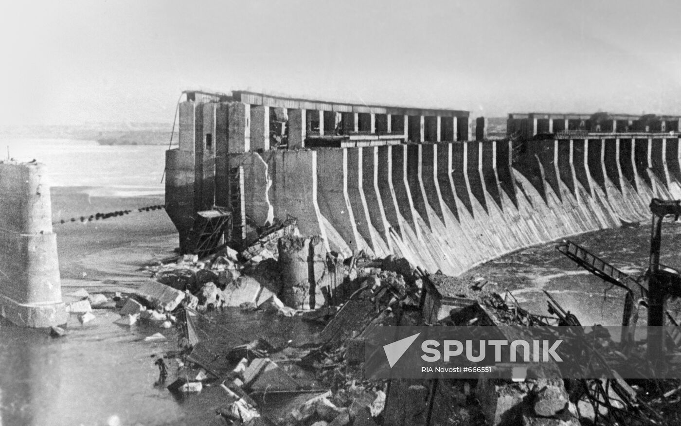 Damaged DneproGES dam