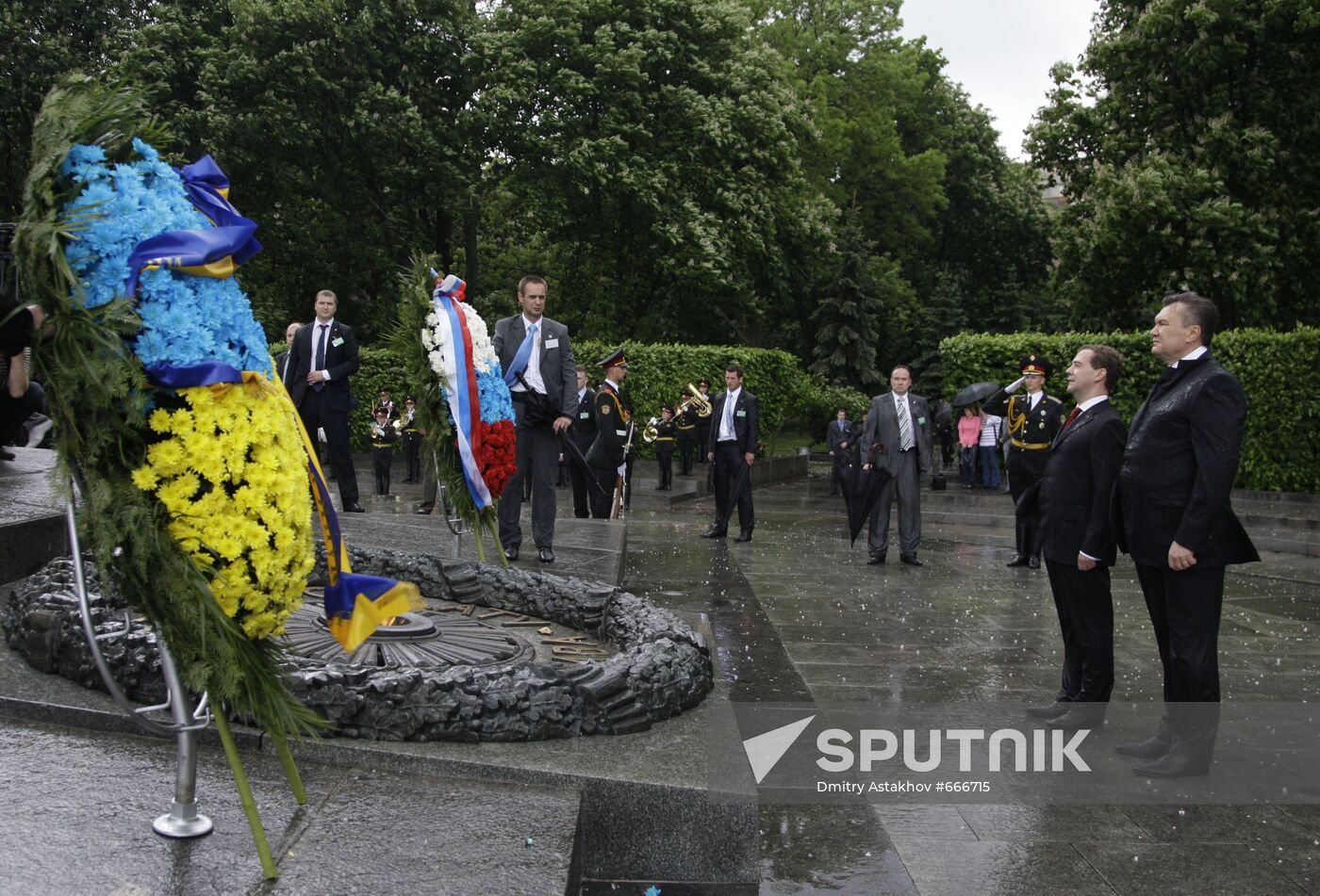 Dmitry Medvedev visits Ukraine