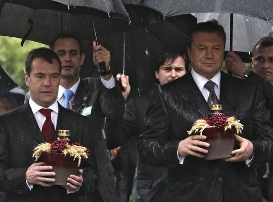 Dmitry Medvedev visits Ukraine