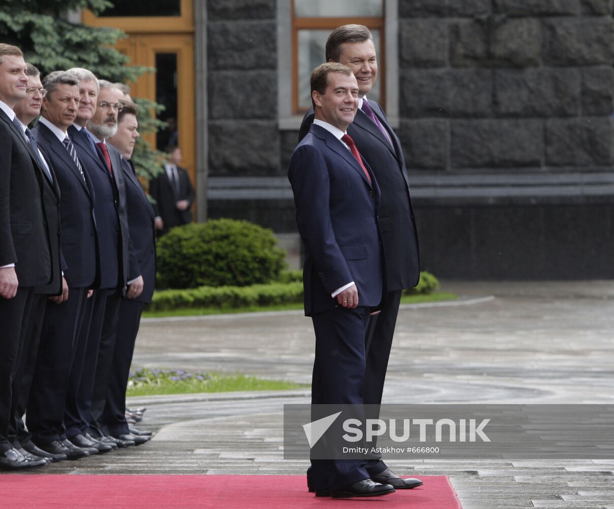 Dmitry Medvedev visits Ukraine