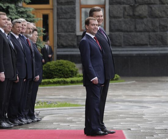 Dmitry Medvedev visits Ukraine