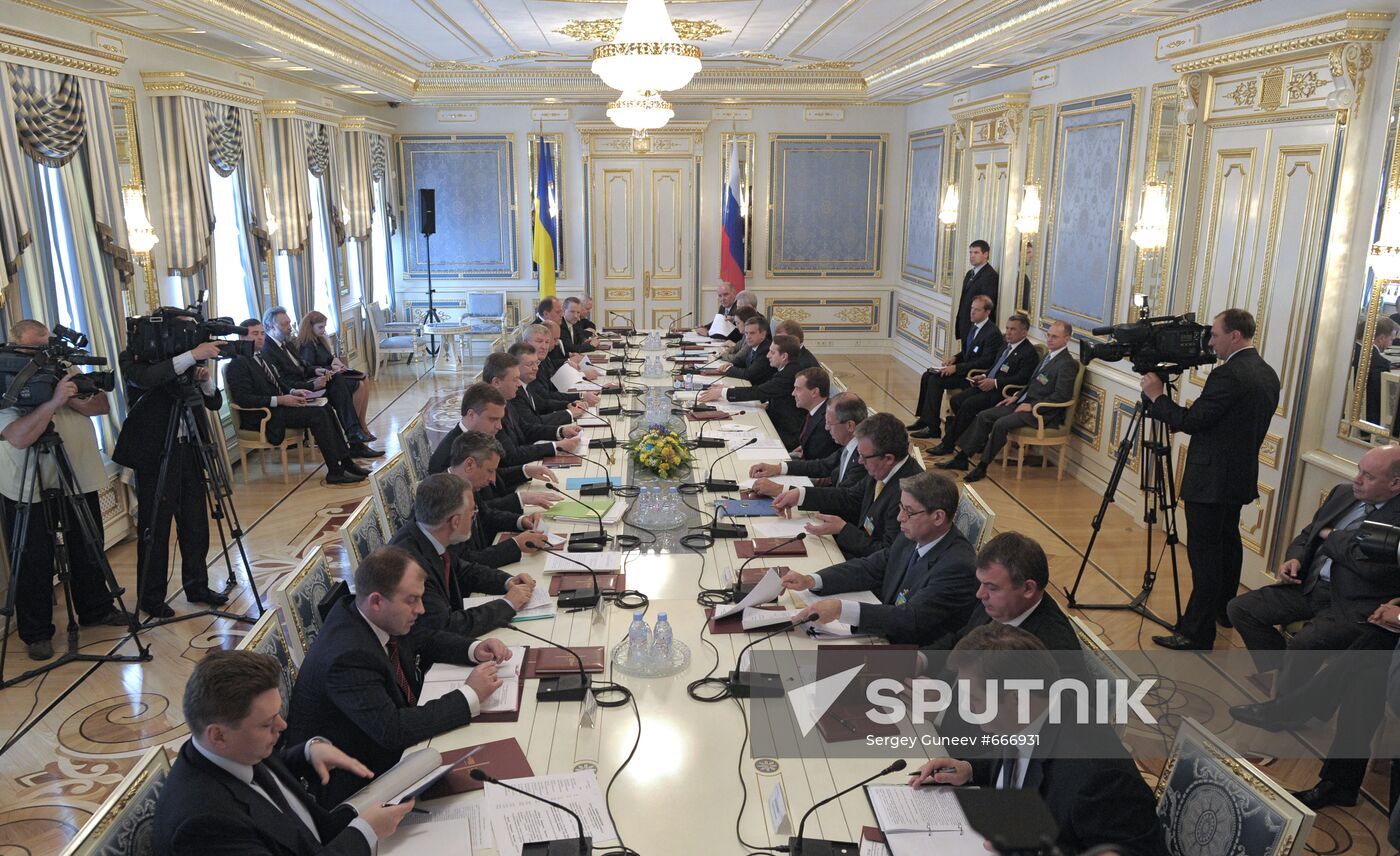 Dmitry Medvedev visits Ukraine