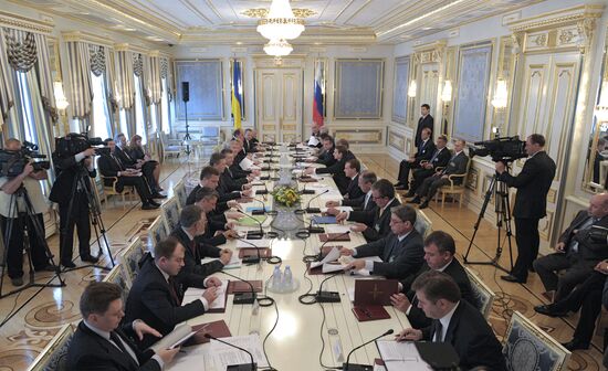 Dmitry Medvedev visits Ukraine