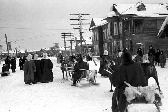 Winter day on village street