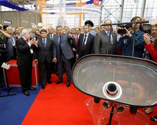Sergei Shoigu and Igor Levitin