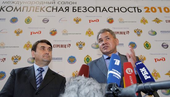 Igor Levitin and Sergei Shoigu