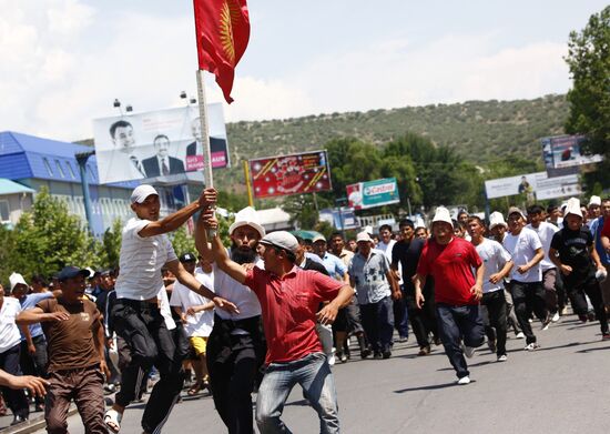 New clashes hit Kyrgyzstan