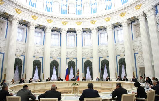 Dmitry Medvedev holds meetings in Kremlin on May 19, 2010