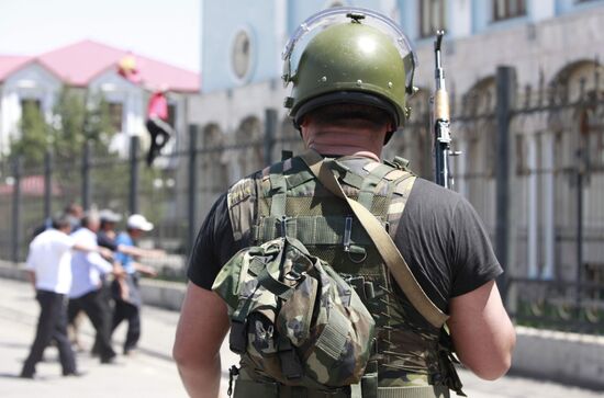 New clashes hit Kyrgyzstan