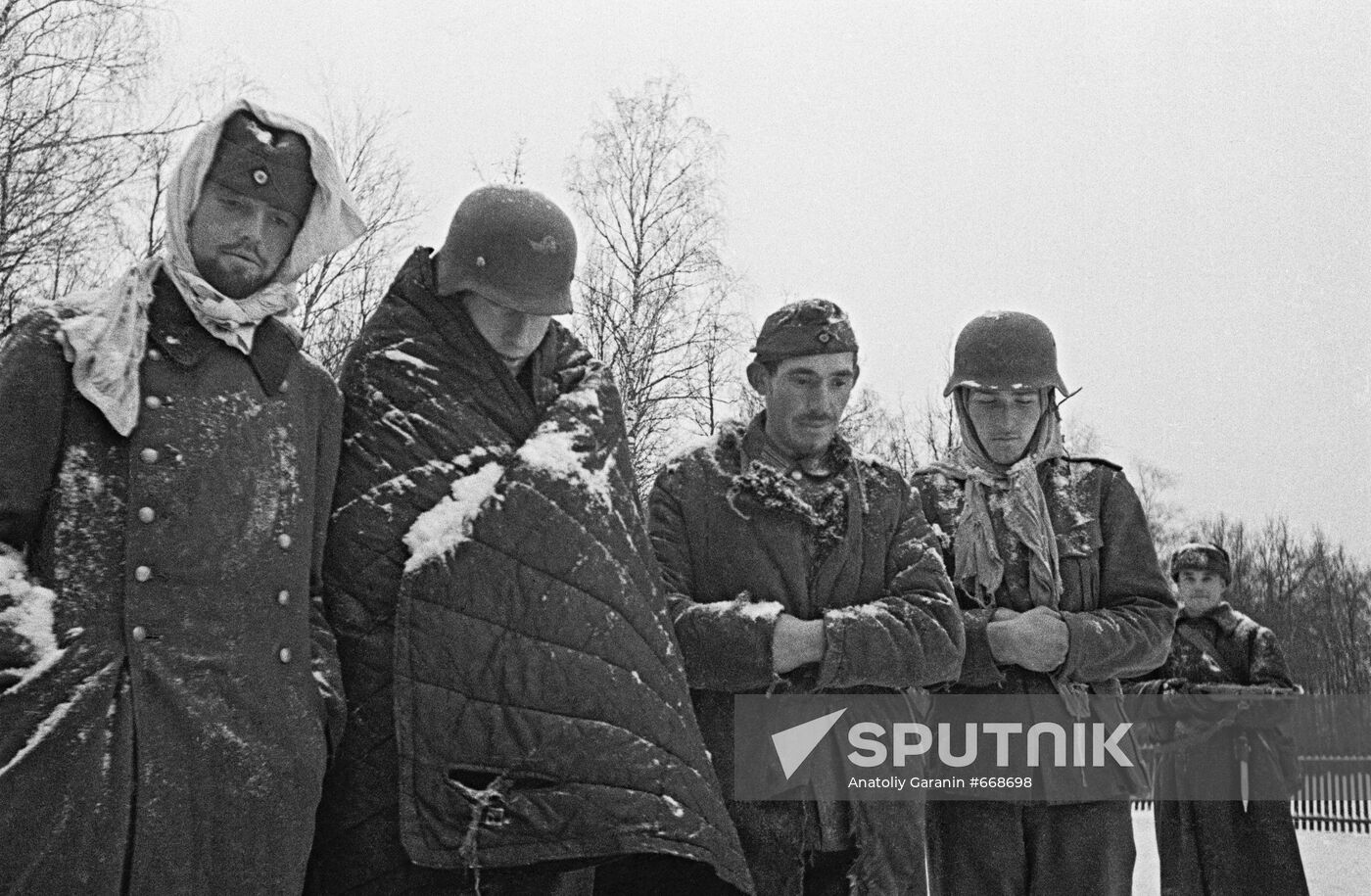 German prisoners outside Moscow