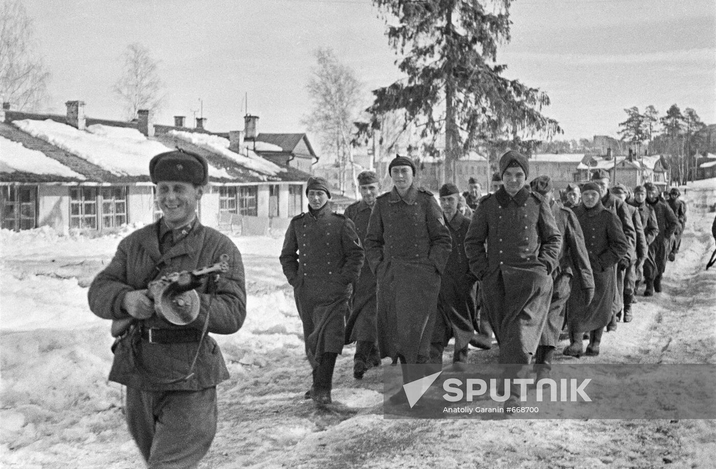 German prisoners outside Moscow