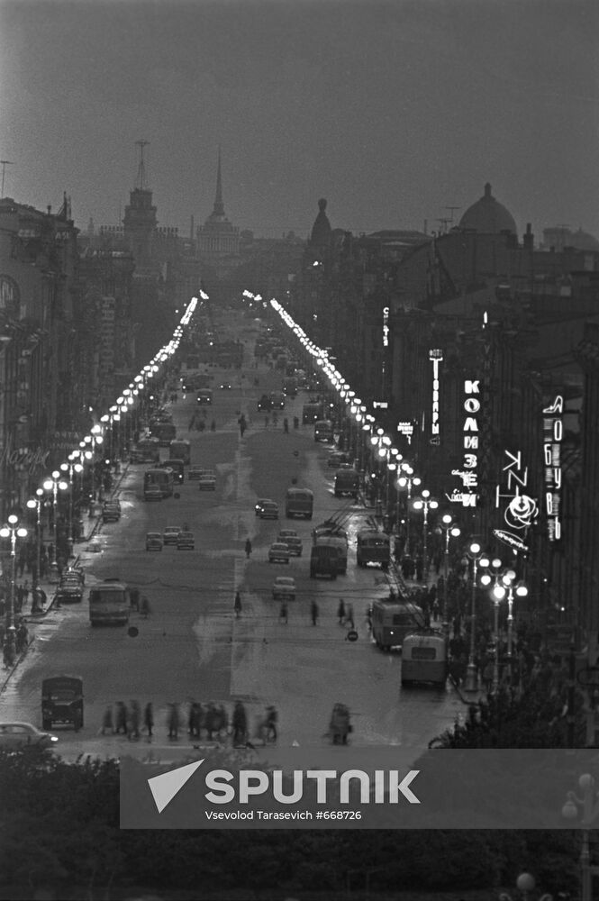 Nevsky Avenue at night
