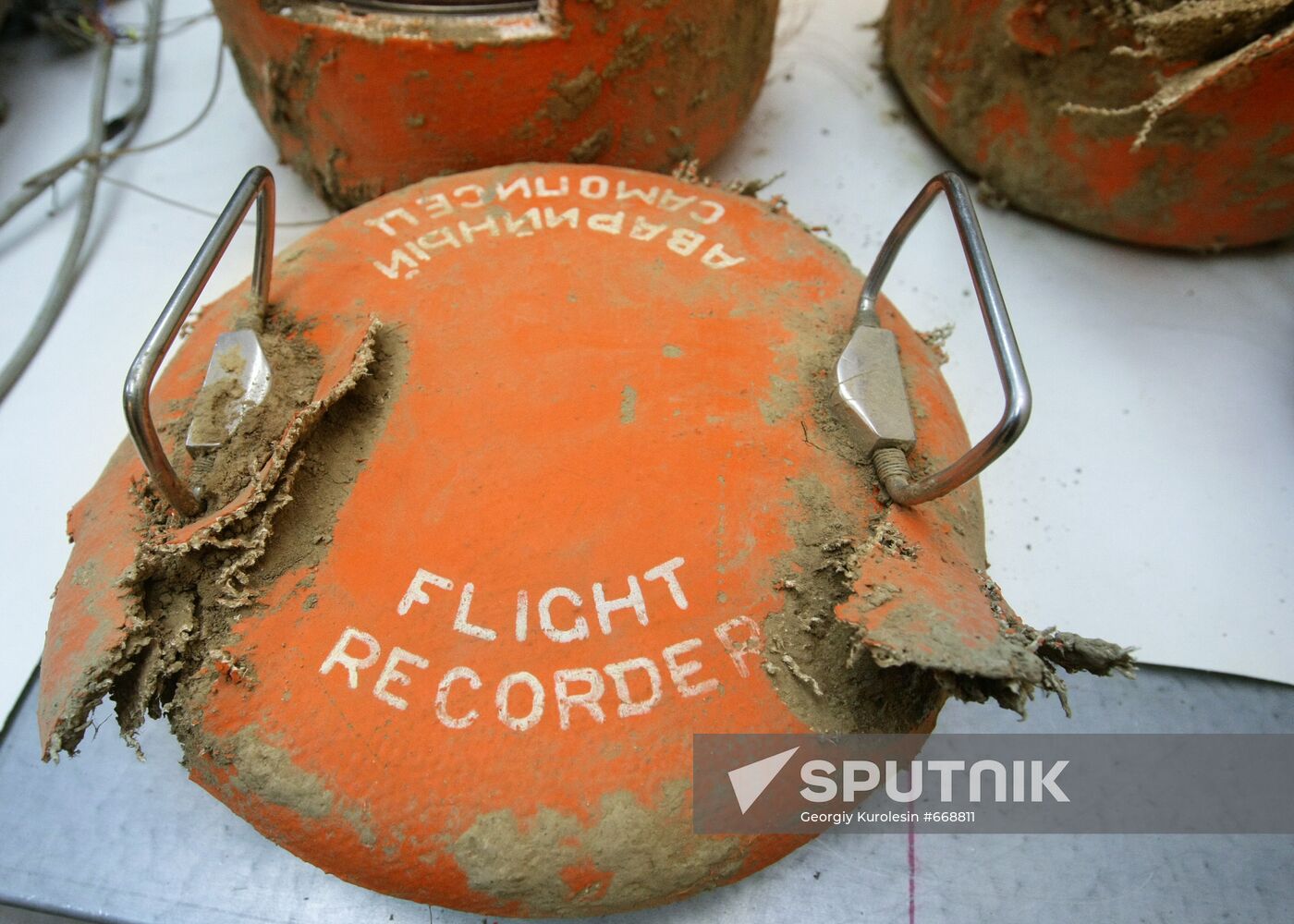 IAC reveals Tu-154 cockpit voice recorder deciphering process