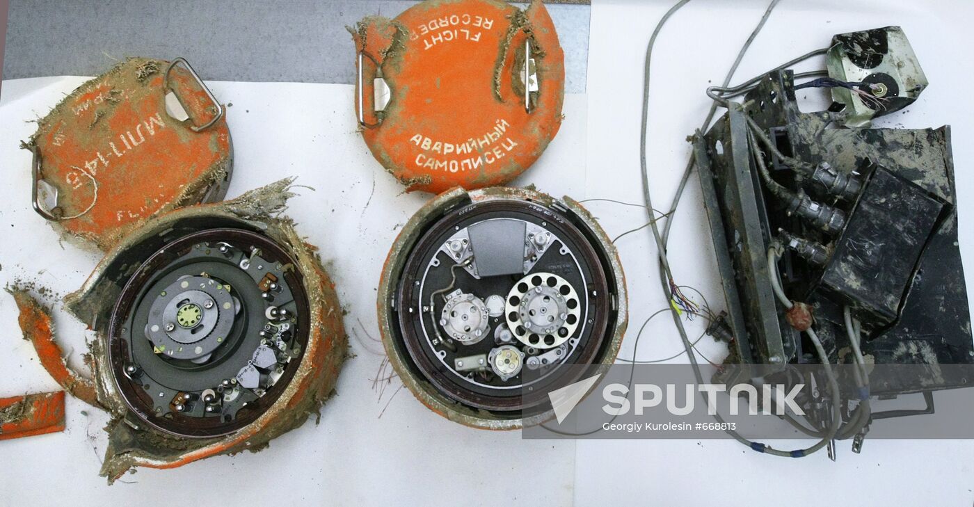 IAC reveals Tu-154 cockpit voice recorder deciphering process