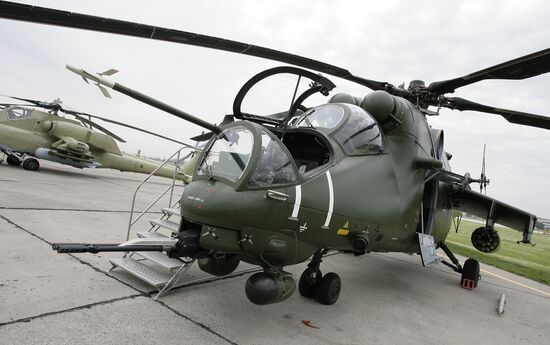 Combat-and-cargo helicopter Mi-35M